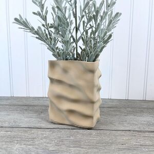 Paper Bag Sack Vase, Papur C Vase, Flower Vase, Crumpled Sack